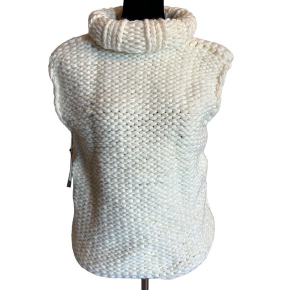 Hand Knit Sweater The Karsaan - Picture 10 of 13